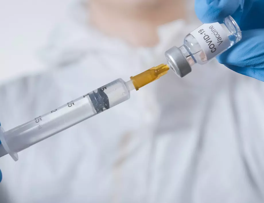 Китай дари 500 00 дози ваксина срещу COVID-19 на Сирия