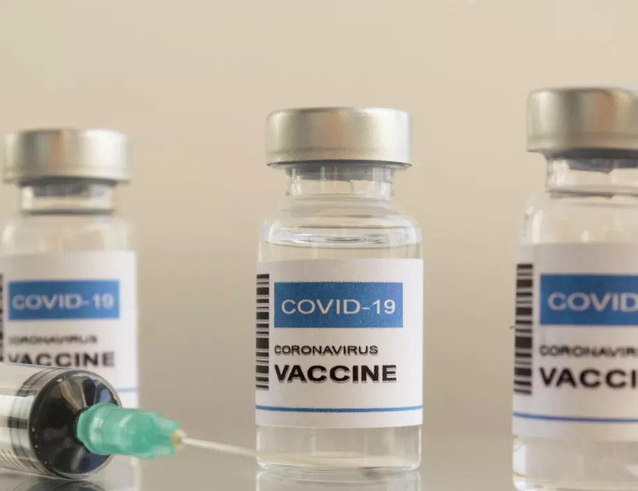 Доставени са близо 300 хил. дози от новите адаптирани иРНК ваксини