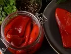 This snack made with roasted peppers is absolutely delicious 