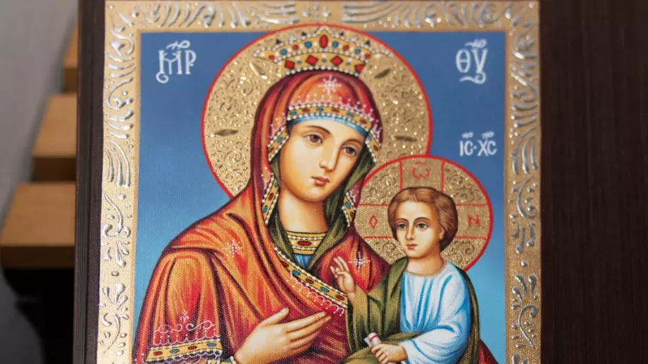 Всичко, което трябва да знаете за иконите в дома си