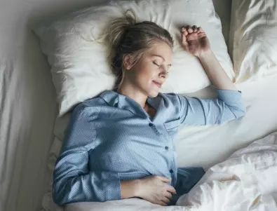Коя поза е най-добра за сън според учените?