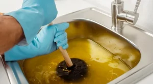 2 супени лъжици от това ще отпушат канала на мивката само за 5 минути 