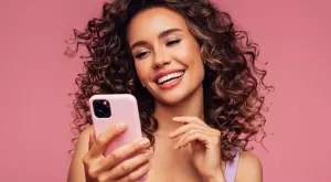 Виц за днес: Жена праща SMS на мъжа си