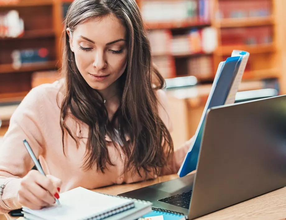 За последните 11 години: Над 20 000 студенти теглили кредит за обучение