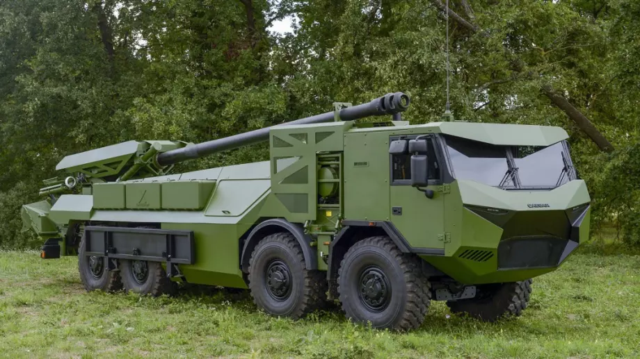 Чехия купува мощни оръжия от Франция за над 300 млн. евро