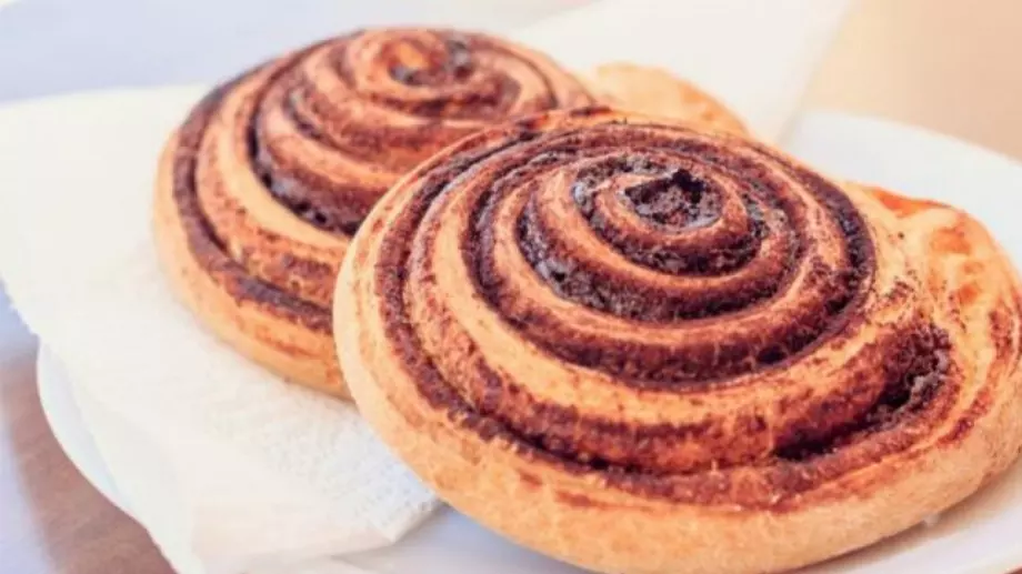 Охлювчета с течен шоколад и орехи