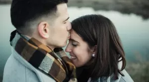 Бог няма да прати вашата сродна душа, докато не сте напълно готови да я срещнете   