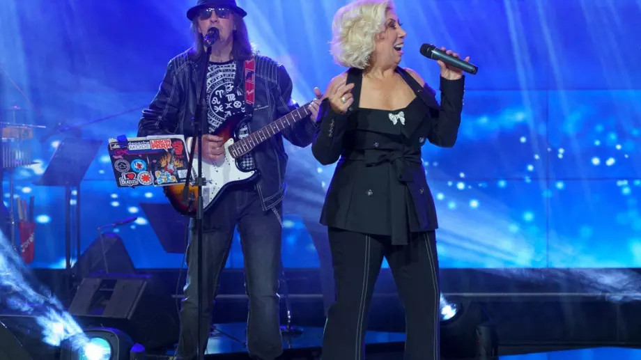 Силвия Кацарова прави ритуал за сбъдване на желания 