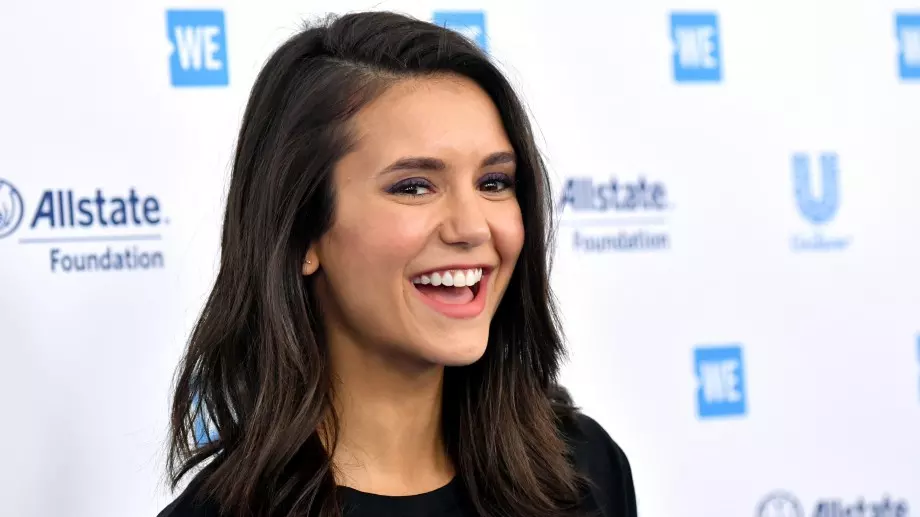 Нина Добрев е в България (СНИМКА)