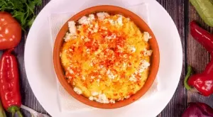 Каква е разликата между качамак и полента