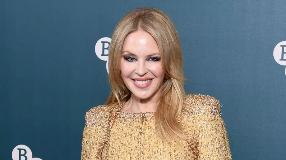 Кайли Миноуг се мести в родината си след 30 години на Острова