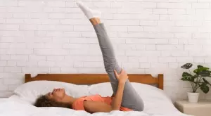 Така ще стегнете краката си за 15 мин. на ден без фитнес (ВИДЕО)