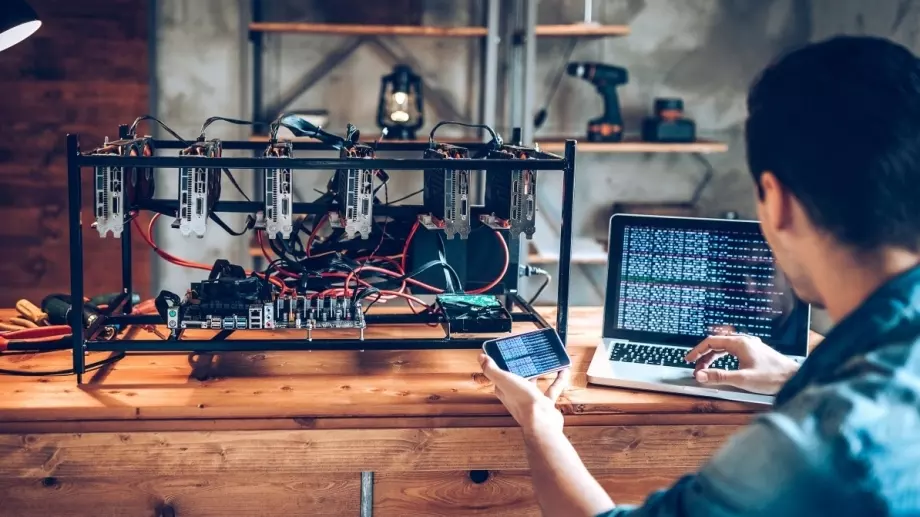 Руските енергийни компании ще "ловят" частните криптоминьори