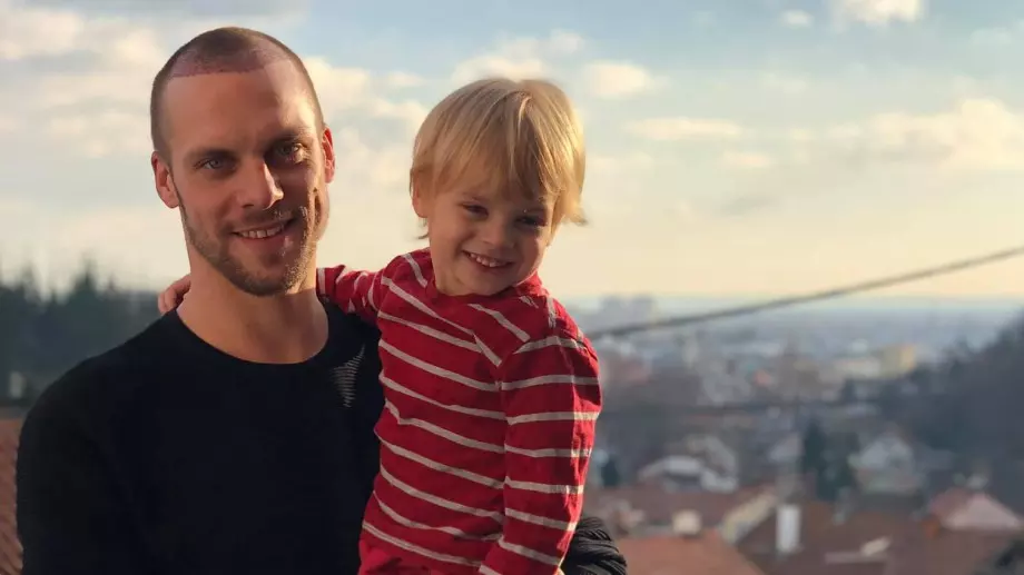 Удариха колата на Ваня Джаферович, докато е бил със сина си