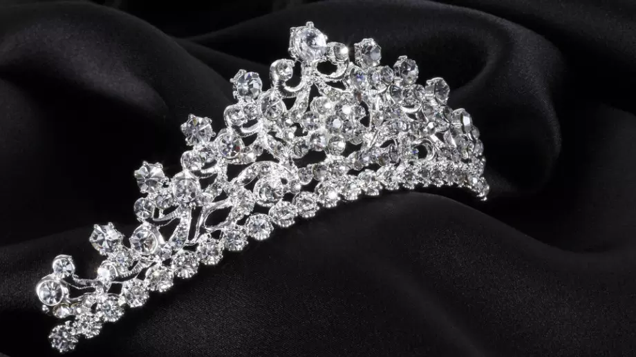 Вижте коя ще ни представи на Мисис Свят (СНИМКИ)