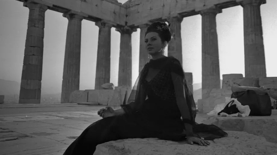 Сорая: Красивата принцеса с тъжни очи