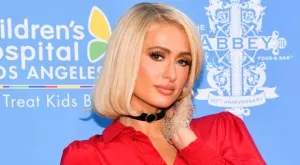 Парис Хилтън и съпругът ѝ отнесоха масов хейт, нарекоха ги „идиоти“ (СНИМКИ)