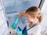 Неочакван трик: Почистете хладилника само за 2 минути