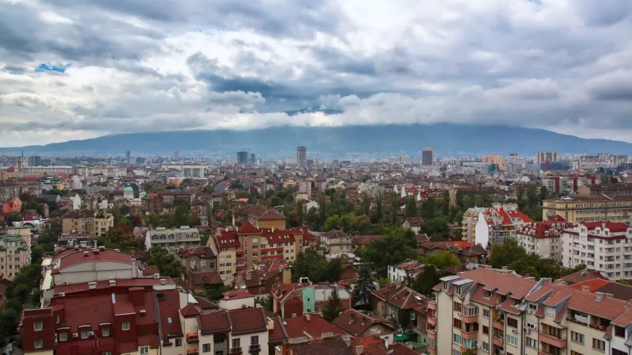 Жилищното кредитиране отказва да изпусне парата, ипотечните заеми вече гонят 19 млрд. лева