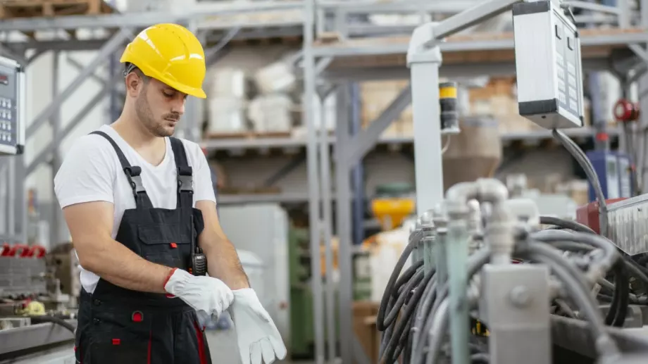 Големи френски компании местят заводите си от Китай в България?