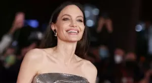 6 стилни съвета назаем от ослепителната Анджелина Джоли