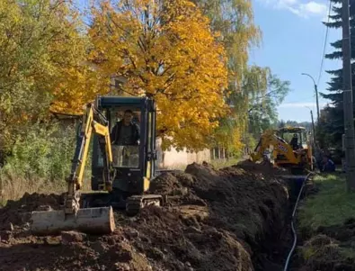 Самоков подменя четири водопровода в село Горни Окол