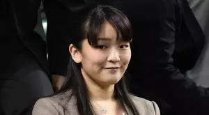 Японската принцеса Мако се омъжи и се отказа от титлата си