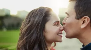 Истинските мъже не обиждат жените си, те се грижат за тях   