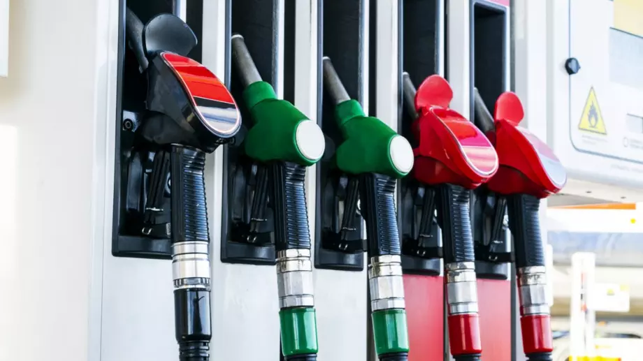 Скок в цените на петрола и газа след новите санкции срещу Русия