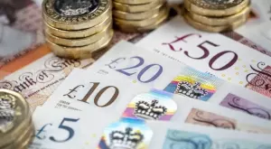 Великобритания дава нова социална помощ на най-бедните