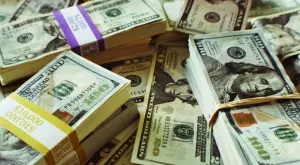 Ето коя е първата жена в света, натрупала над 100 милиарда долара (СНИМКА)