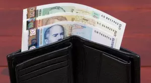 Инфлацията изяде вдигането на минималната заплата