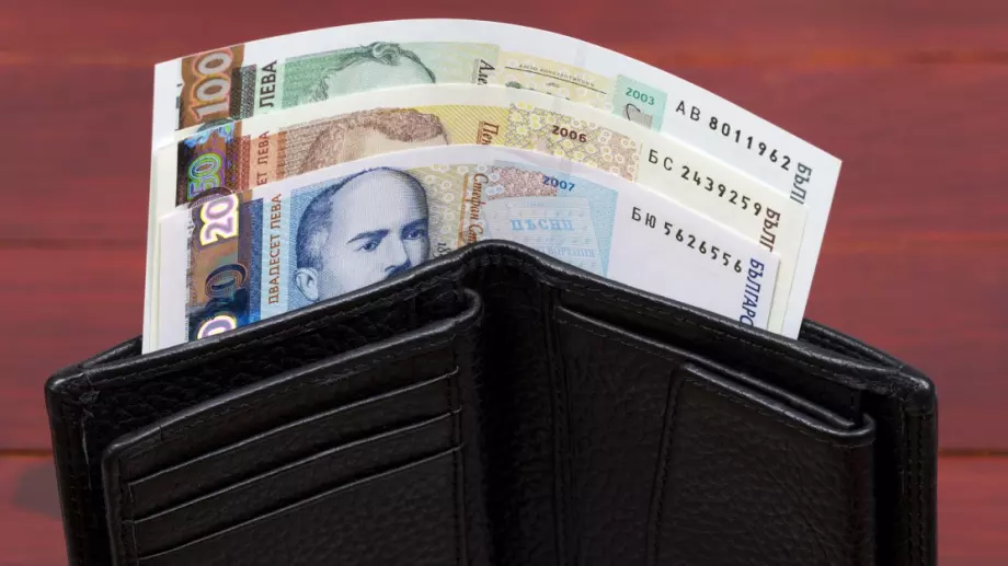 Инфлацията изяде вдигането на минималната заплата