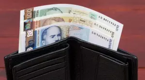 Средната заплата в България скочи с над 200 лева