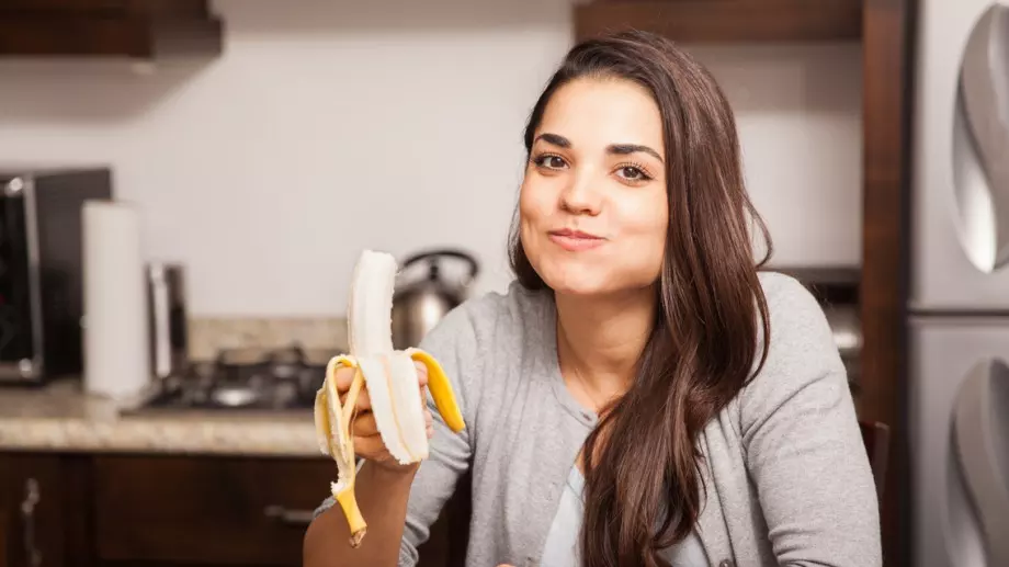 При проблеми със стомаха, яжте банани   