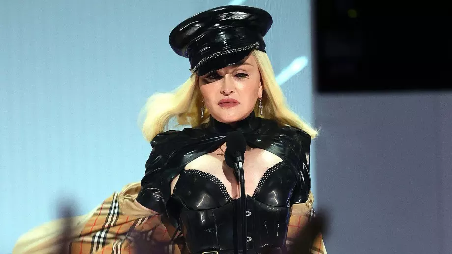 Как биха изглеждали звездите, ако остаряваха естествено (СНИМКИ)