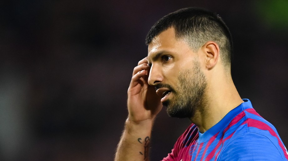 Аржентинският футболист на Серхио Агуеро ще сложи край на професионалната