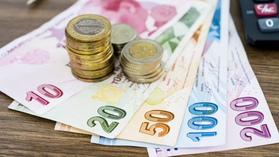 Нов срив: Турската лира вече копае дъното