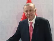 Кръстиха площад в Албания на Ердоган, който е на еднодневно посещение там
