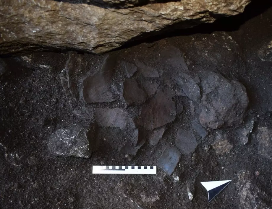 Човешки останки с редки малформации откриха археолози в чепеларска пещера (СНИМКИ)