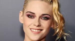 Кристен Стюарт се сгоди (СНИМКИ)