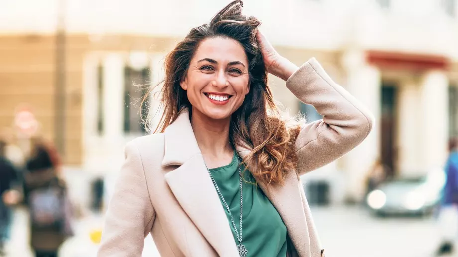 Виц на деня: Снощи късно