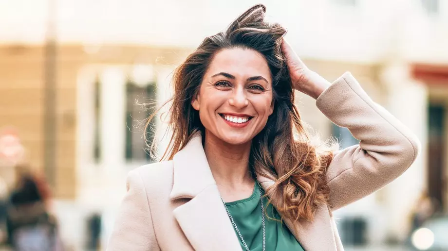 Вечерен виц: Вярващ пита попа