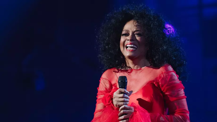 Даяна Рос се завръща след 15-годишна пауза (ВИДЕО)