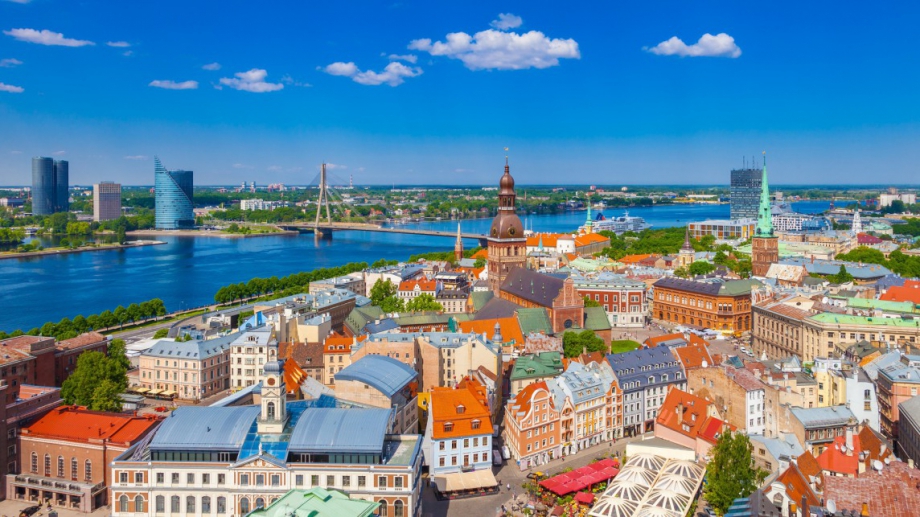 Работодатели в Латвия вече имат правото да уволняват служители, които