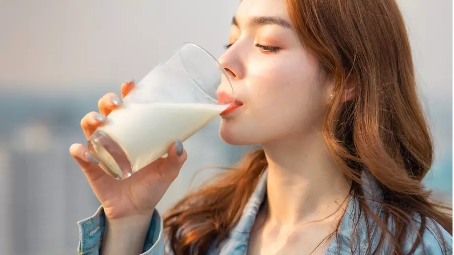 Кои са рисковете от приема на краве мляко