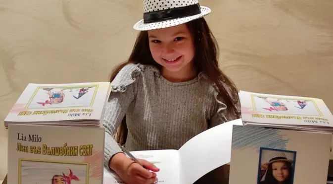 11-годишната Лиа, създала книга с разкази: Не трябва да се сърдим, защото животът е кратък (ВИДЕО)