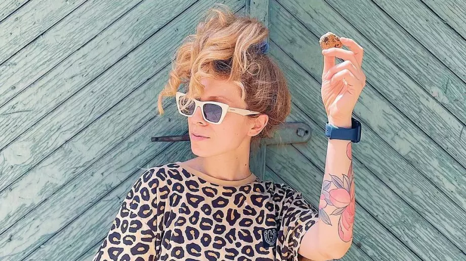 Лили Гелева: Животът е повече от абсурден