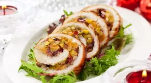 Лесно руло от свинско филе за празничната трапеза