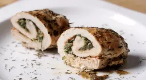 Само 3 съставки: Рецепта за вкусно пилешко руло